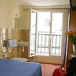 Hotel De La Vallee *