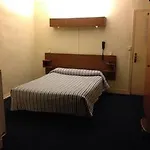 De La Vallee Hotel Paryż