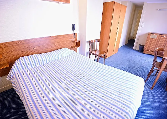 Hotell De La Vallee *